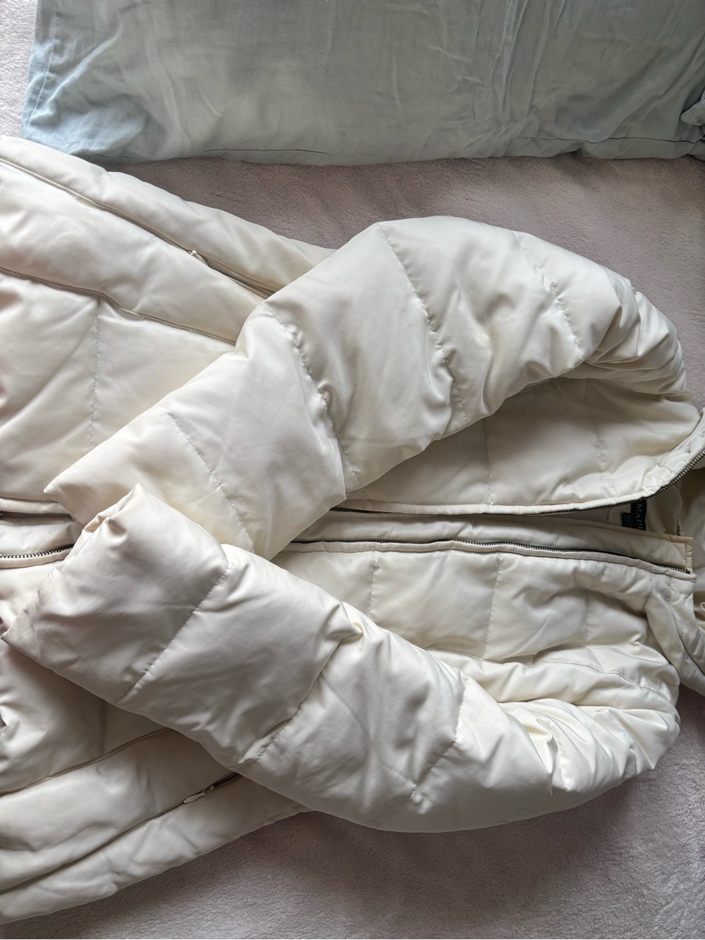 1 Madison - Women's White Puffer Jacket